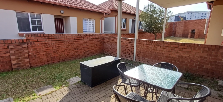 2 Bedroom Property for Sale in The Reeds Gauteng