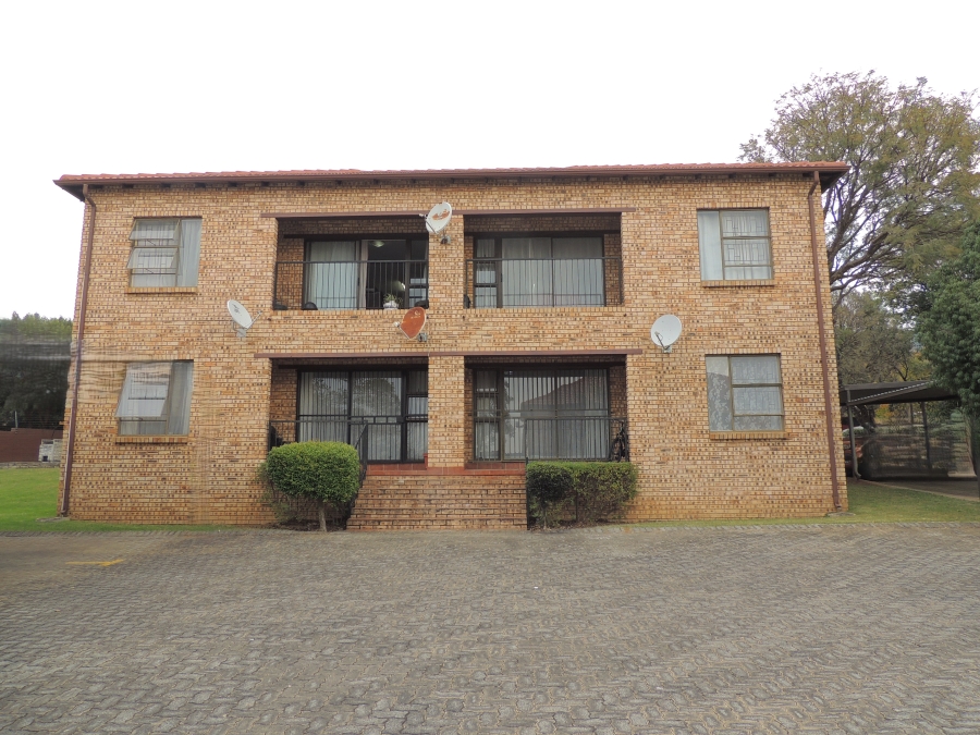 2 Bedroom Property for Sale in Amorosa Gauteng