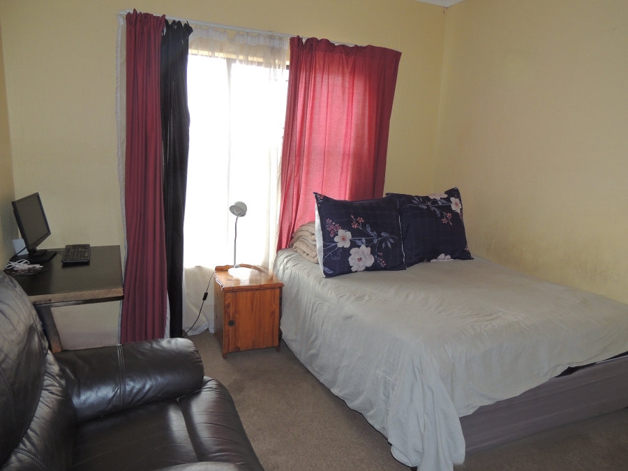 2 Bedroom Property for Sale in Amorosa Gauteng