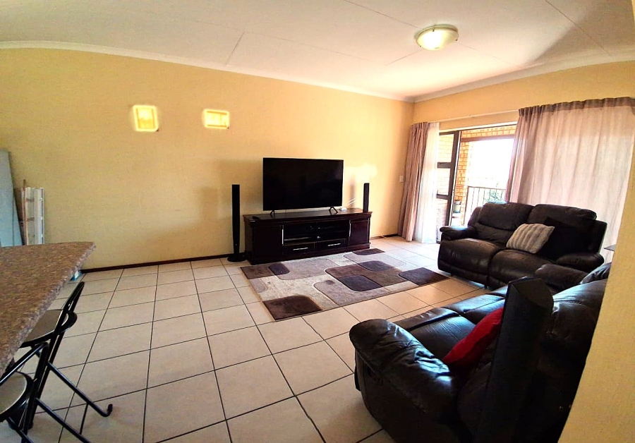 2 Bedroom Property for Sale in Amorosa Gauteng
