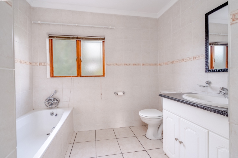 3 Bedroom Property for Sale in Lonehill Gauteng
