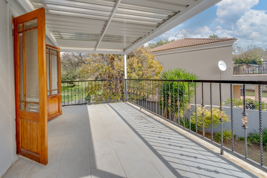 3 Bedroom Property for Sale in Lonehill Gauteng