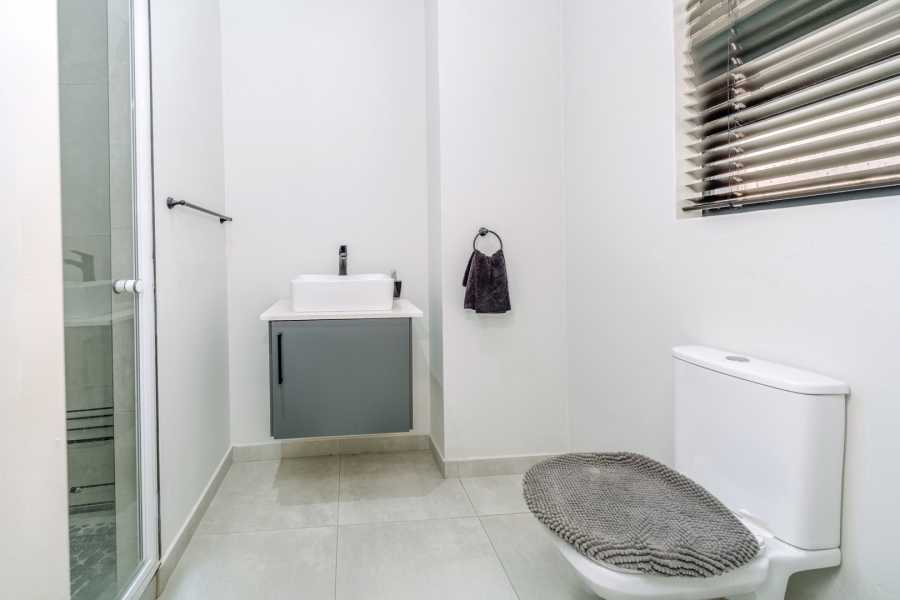 2 Bedroom Property for Sale in Bryanston Gauteng