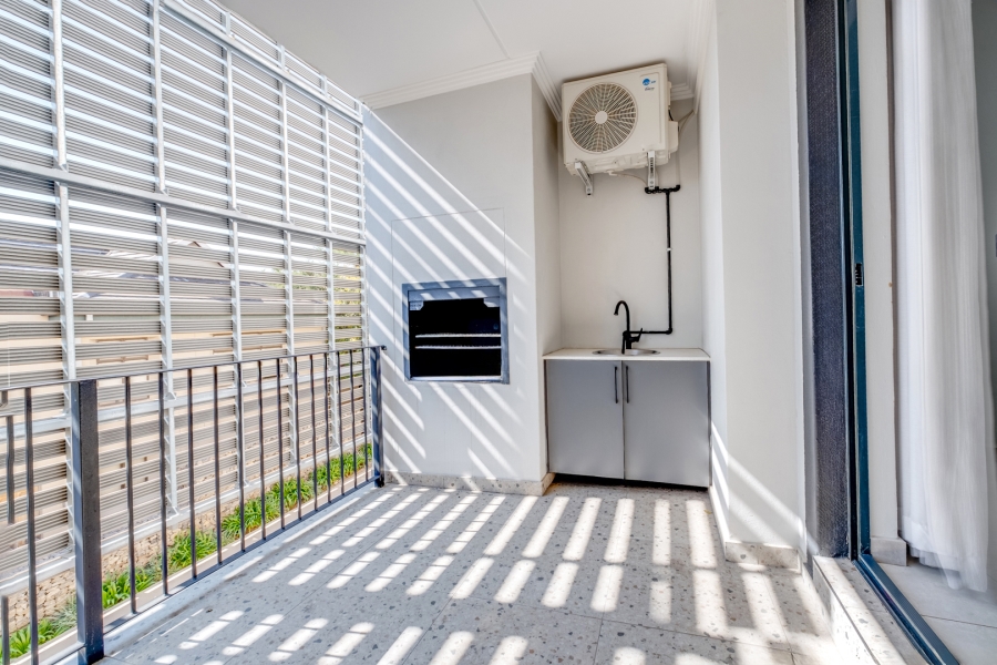 2 Bedroom Property for Sale in Bryanston Gauteng