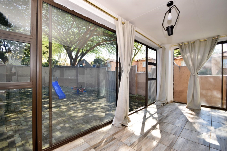 4 Bedroom Property for Sale in Bromhof Gauteng