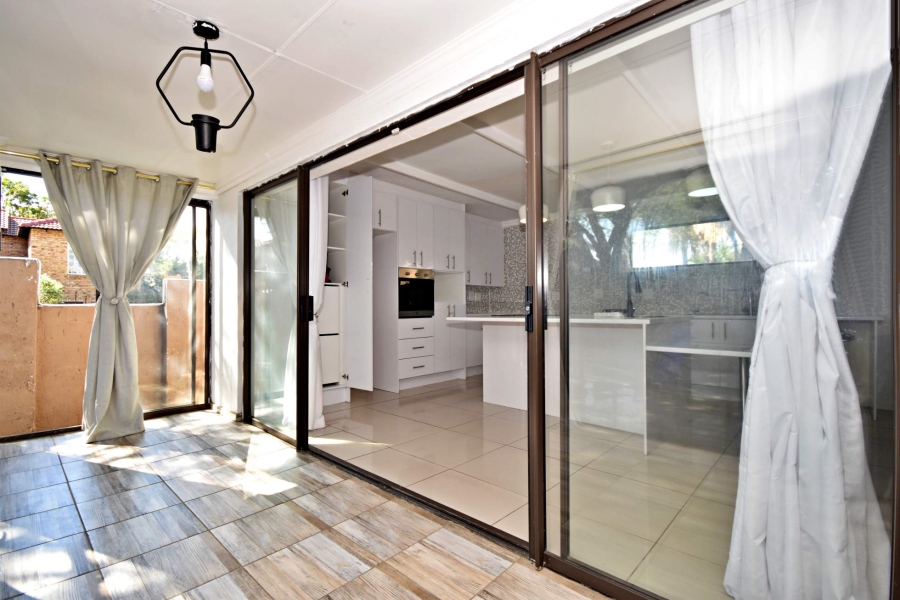 4 Bedroom Property for Sale in Bromhof Gauteng