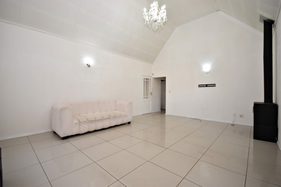 4 Bedroom Property for Sale in Bromhof Gauteng