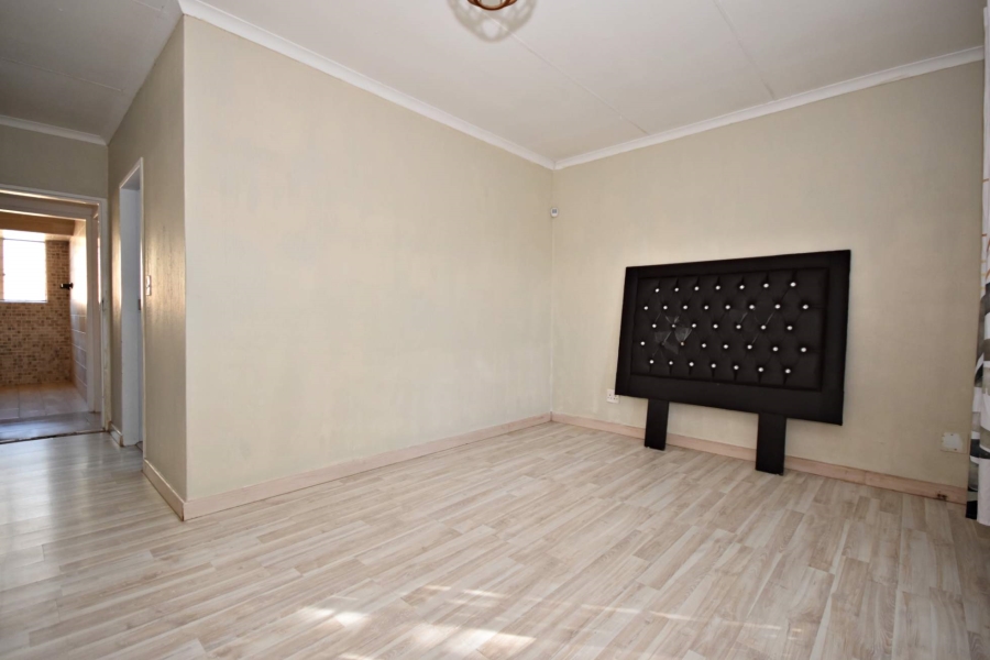 4 Bedroom Property for Sale in Bromhof Gauteng