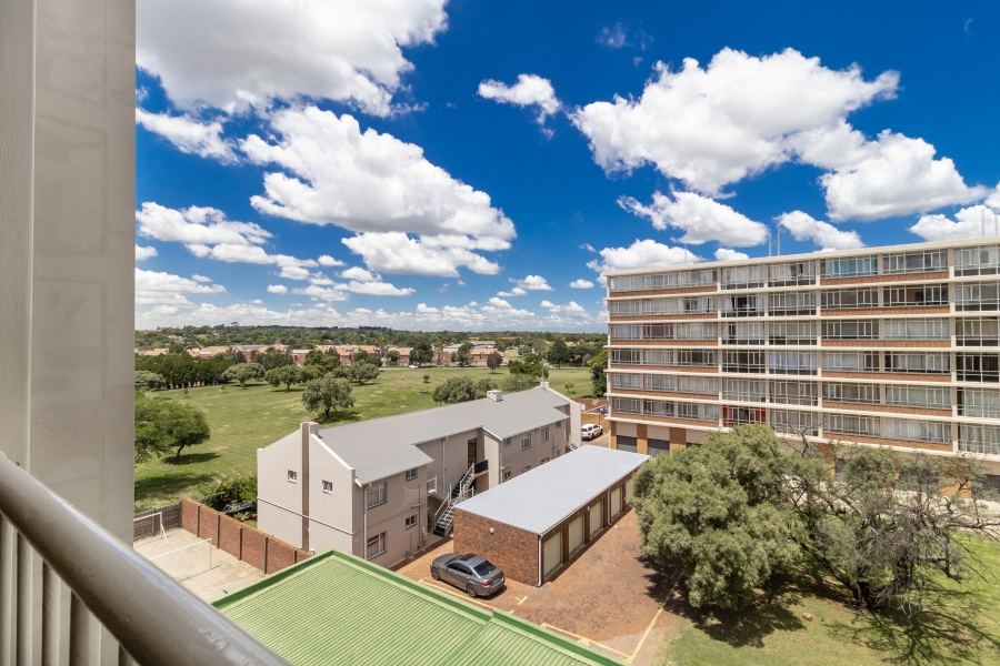 2 Bedroom Property for Sale in Elardus Park Gauteng