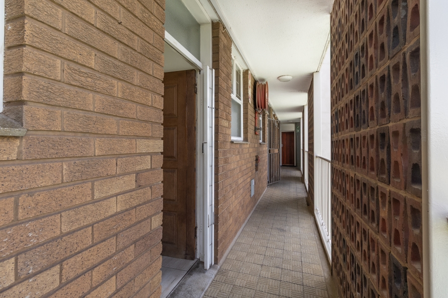 2 Bedroom Property for Sale in Elardus Park Gauteng