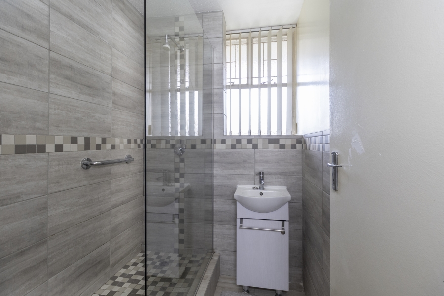 2 Bedroom Property for Sale in Elardus Park Gauteng