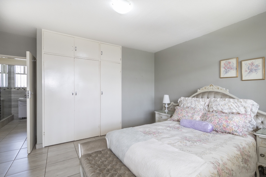 2 Bedroom Property for Sale in Elardus Park Gauteng