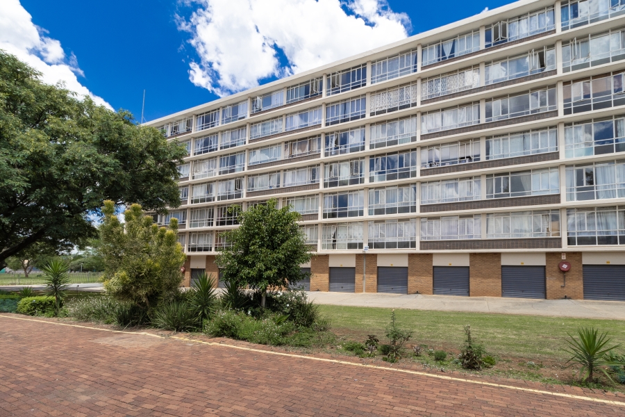2 Bedroom Property for Sale in Elardus Park Gauteng