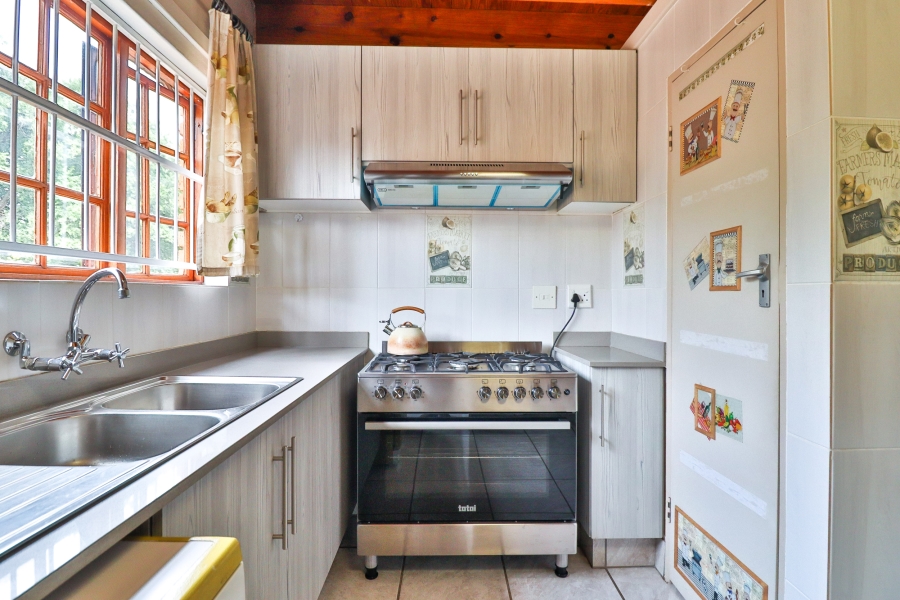 3 Bedroom Property for Sale in Faerie Glen Gauteng