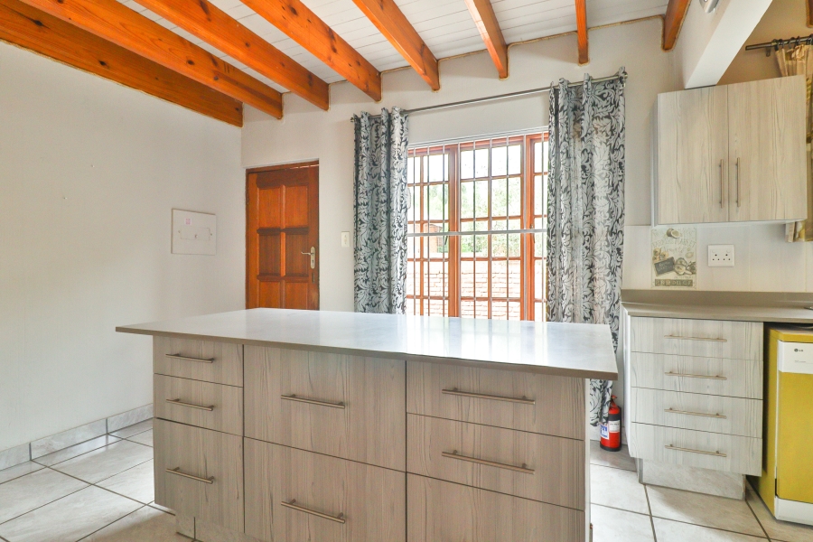3 Bedroom Property for Sale in Faerie Glen Gauteng