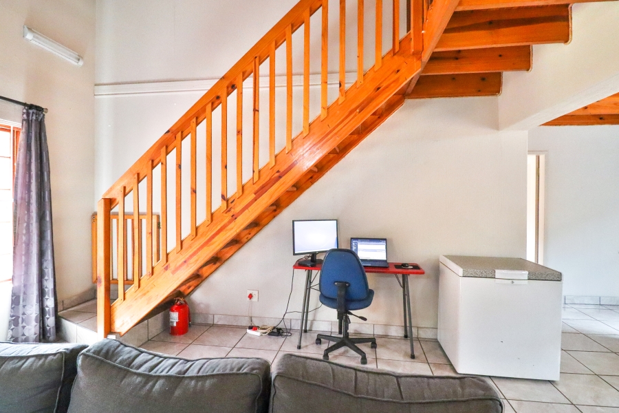 3 Bedroom Property for Sale in Faerie Glen Gauteng