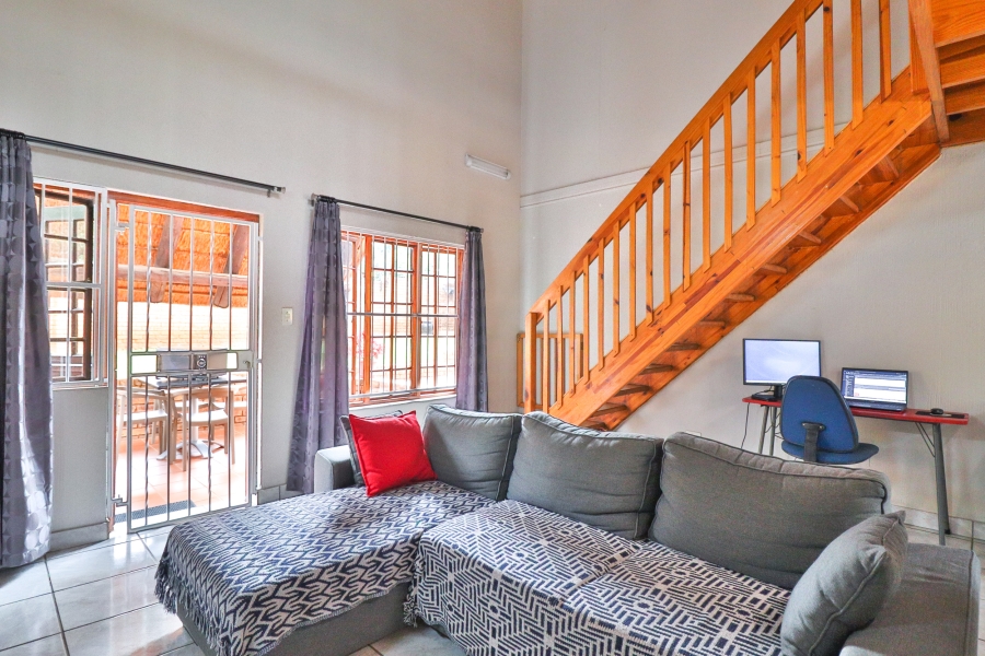 3 Bedroom Property for Sale in Faerie Glen Gauteng