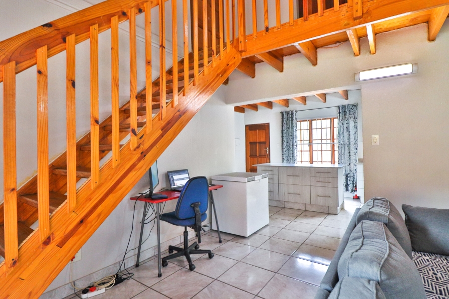 3 Bedroom Property for Sale in Faerie Glen Gauteng