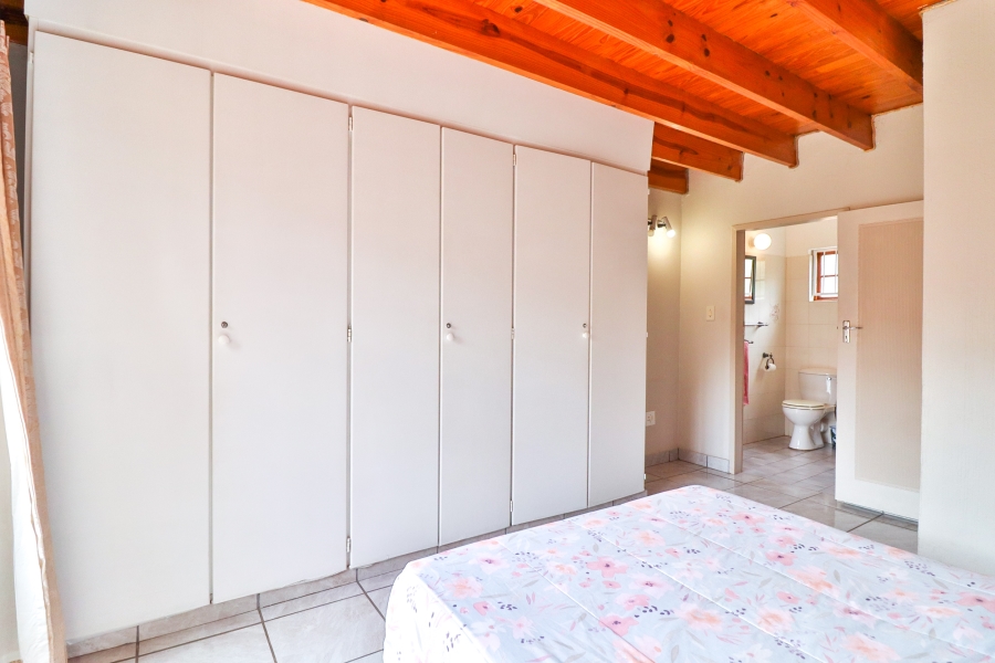 3 Bedroom Property for Sale in Faerie Glen Gauteng