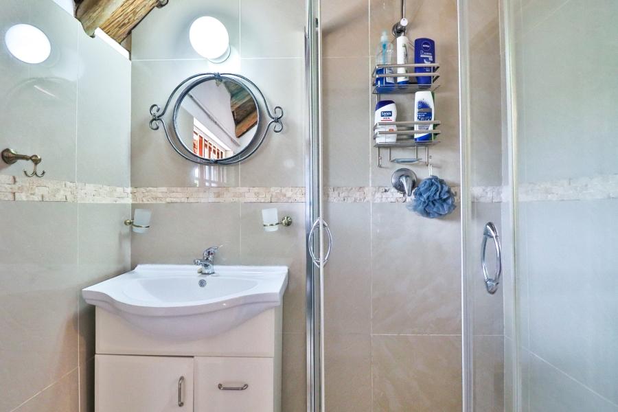 3 Bedroom Property for Sale in Faerie Glen Gauteng