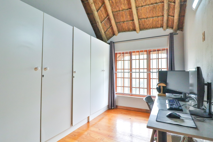 3 Bedroom Property for Sale in Faerie Glen Gauteng
