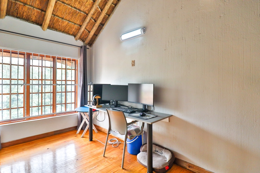 3 Bedroom Property for Sale in Faerie Glen Gauteng
