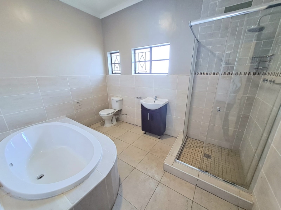 3 Bedroom Property for Sale in Three Rivers Gauteng
