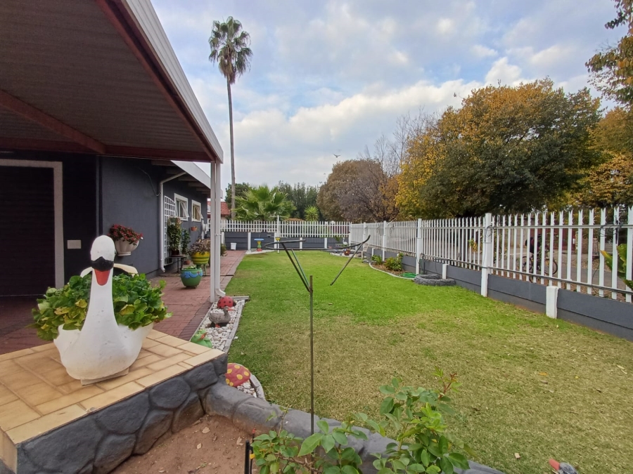 3 Bedroom Property for Sale in Vanderbijlpark SE 2 Gauteng