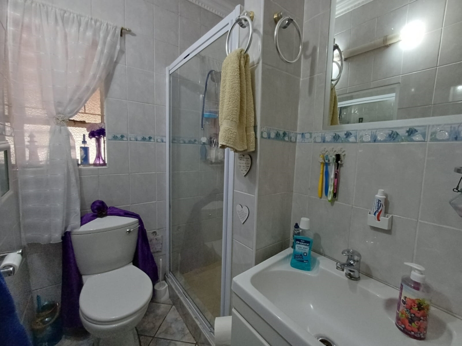 3 Bedroom Property for Sale in Vanderbijlpark SE 2 Gauteng