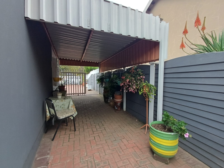 3 Bedroom Property for Sale in Vanderbijlpark SE 2 Gauteng