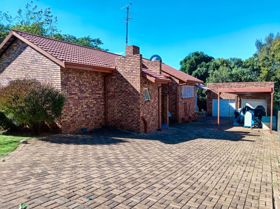 3 Bedroom Property for Sale in Kibler Park Gauteng
