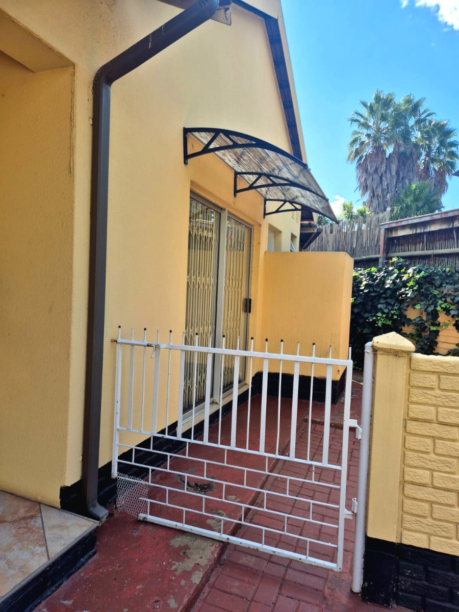 To Let 1 Bedroom Property for Rent in Arcon Park Gauteng