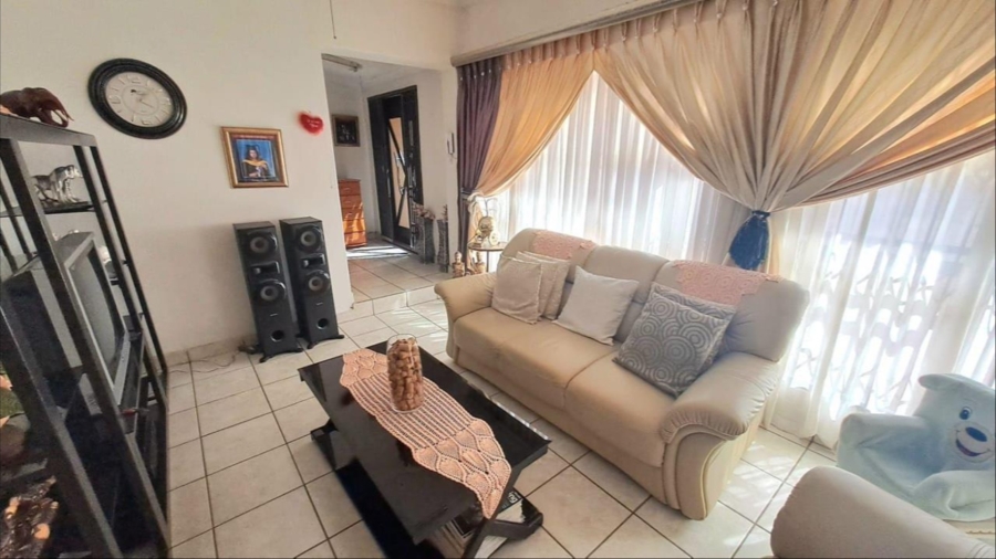 To Let 1 Bedroom Property for Rent in Arcon Park Gauteng