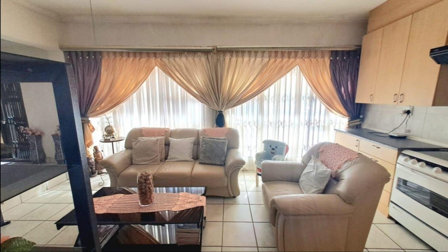 To Let 1 Bedroom Property for Rent in Arcon Park Gauteng