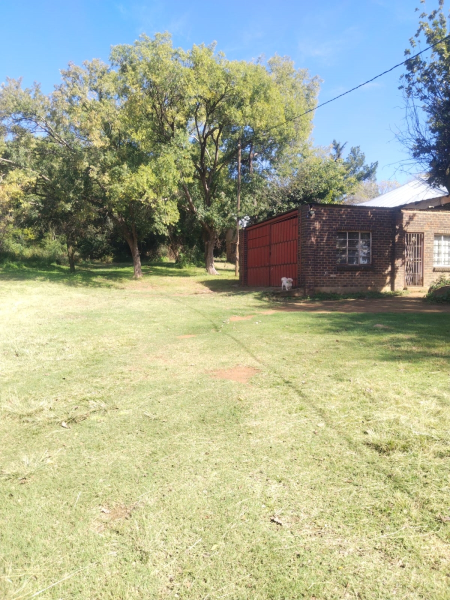4 Bedroom Property for Sale in Houtkop A H Gauteng