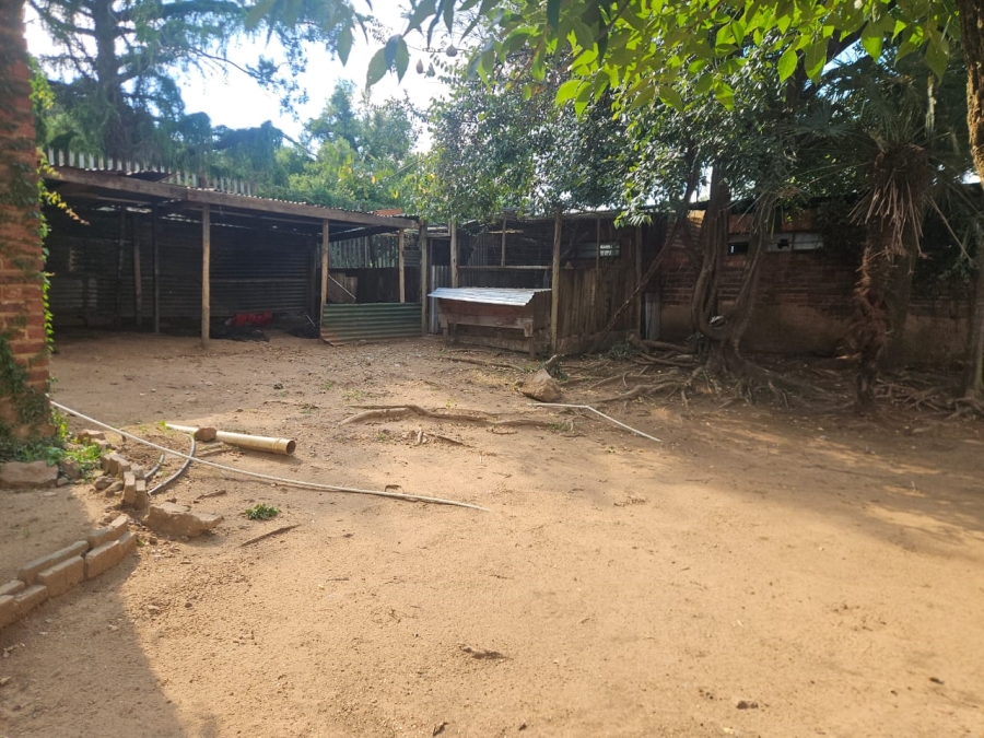 4 Bedroom Property for Sale in Houtkop A H Gauteng