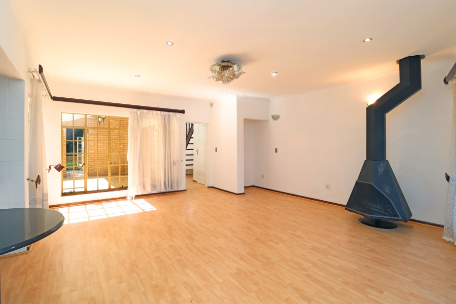 3 Bedroom Property for Sale in Kyalami Estates Gauteng