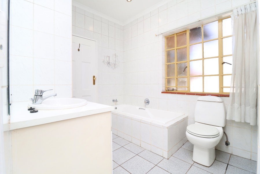 3 Bedroom Property for Sale in Kyalami Estates Gauteng