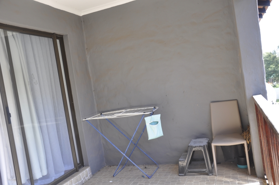 2 Bedroom Property for Sale in Vorna Valley Gauteng