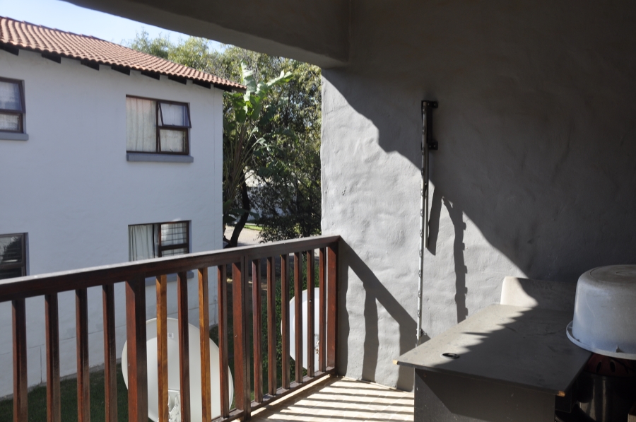 2 Bedroom Property for Sale in Vorna Valley Gauteng
