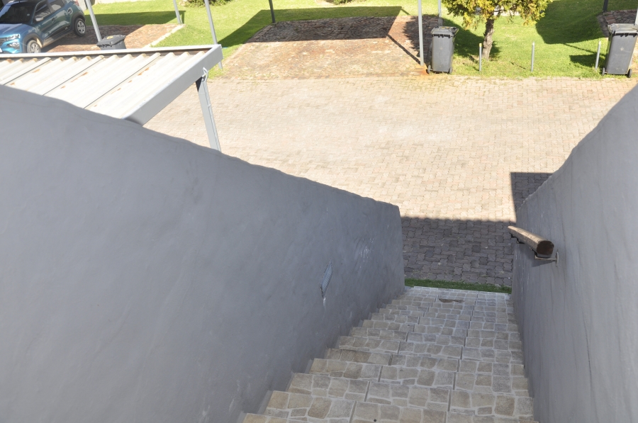 2 Bedroom Property for Sale in Vorna Valley Gauteng