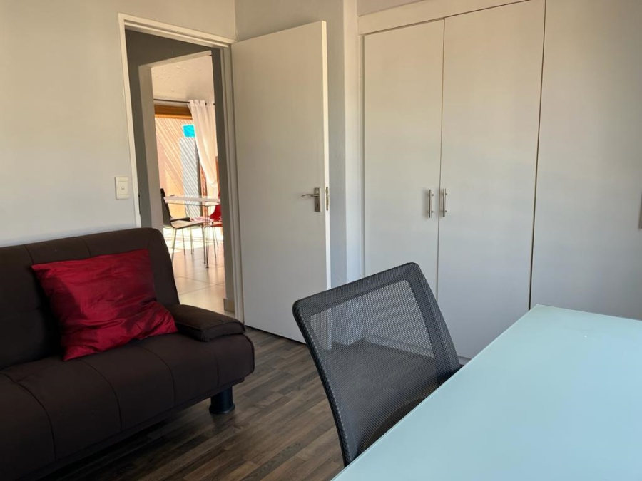 To Let 2 Bedroom Property for Rent in Lonehill Gauteng