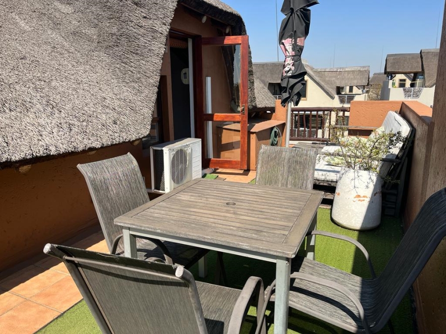 To Let 2 Bedroom Property for Rent in Lonehill Gauteng