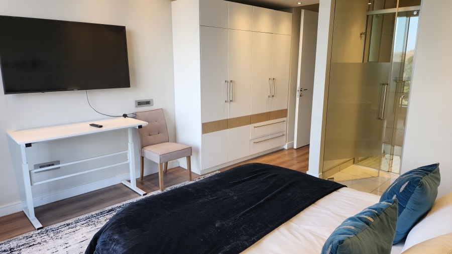 To Let 2 Bedroom Property for Rent in Sandhurst Gauteng
