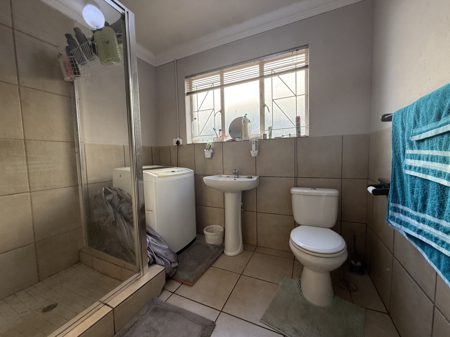 3 Bedroom Property for Sale in Helikonpark Gauteng
