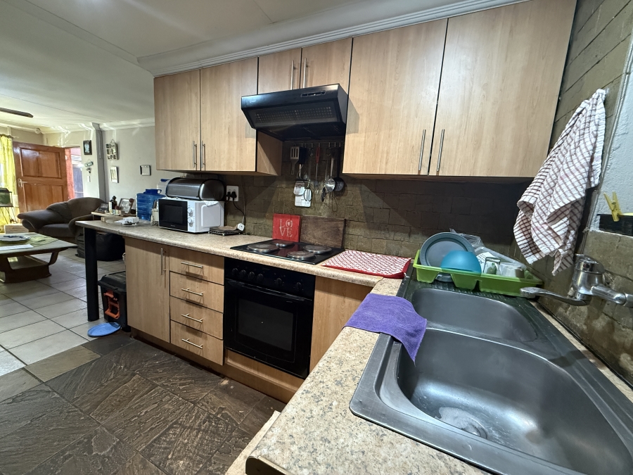 3 Bedroom Property for Sale in Helikonpark Gauteng