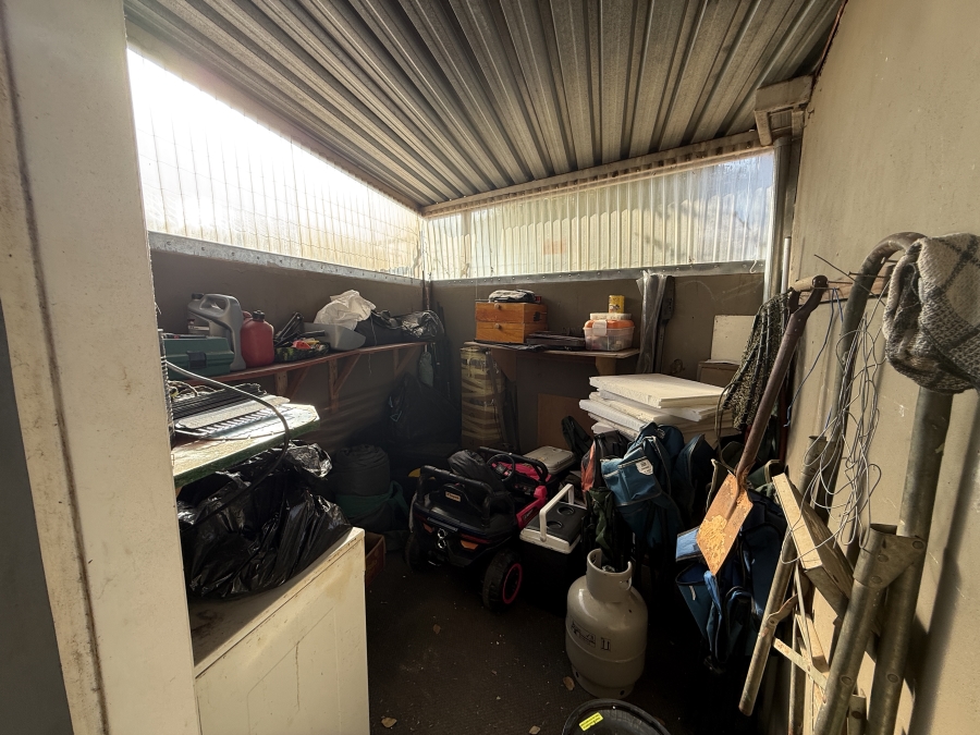 3 Bedroom Property for Sale in Helikonpark Gauteng