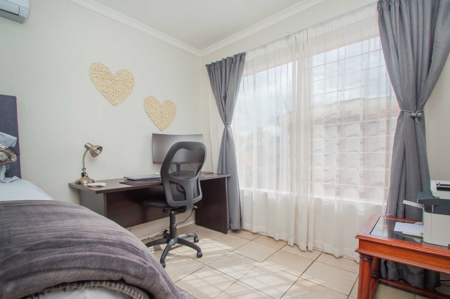 3 Bedroom Property for Sale in Poortview Gauteng