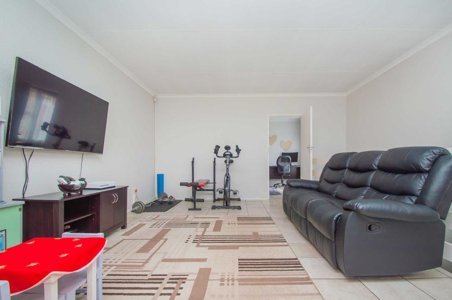 3 Bedroom Property for Sale in Poortview Gauteng