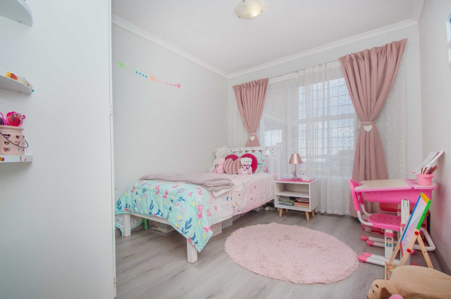3 Bedroom Property for Sale in Poortview Gauteng